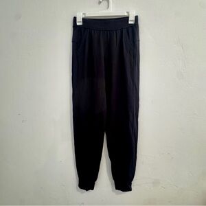 Lululemon Black Soft Joggers Size 4